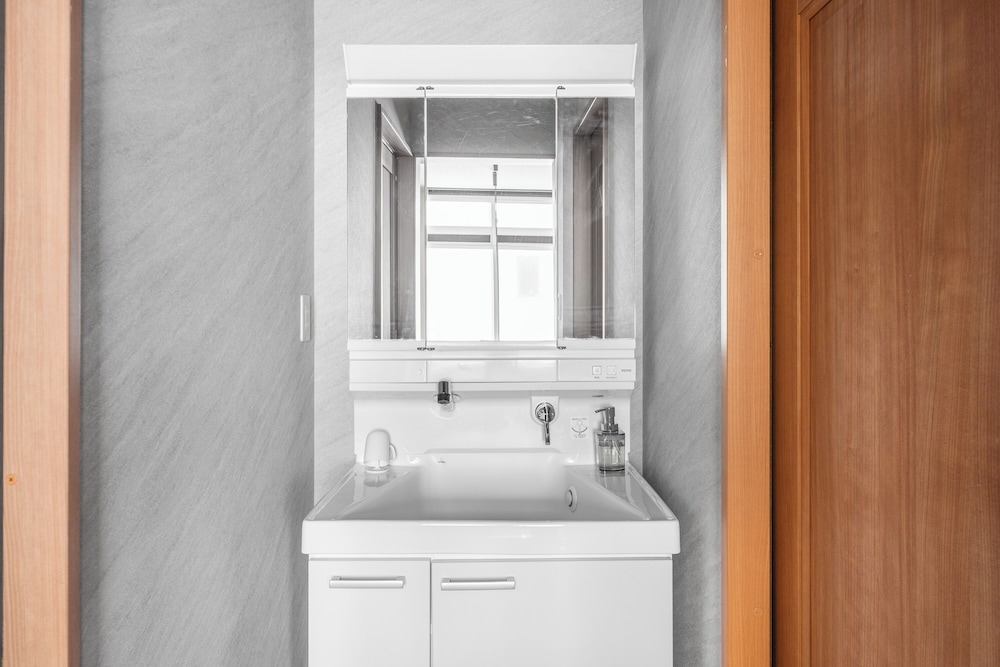 アパートメント バスルーム5 | E-US SAKAEDORI HOUSE