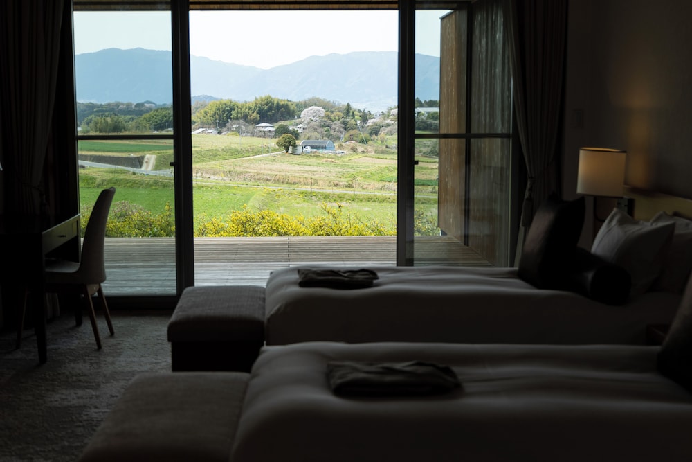 エグゼクティブ スイート マウンテン ビュー0 | AUBERGE de SENVIE