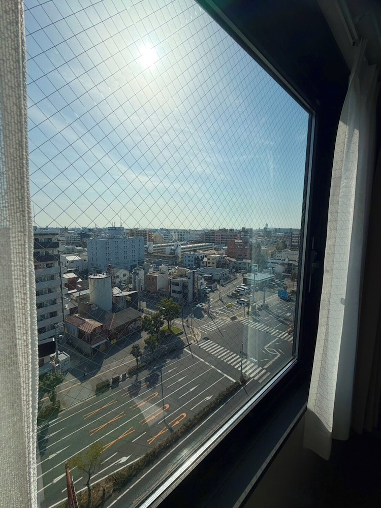 トリプルルーム 禁煙 専用バスルーム シティ ビュー0 | リタホテル難波