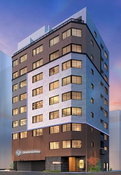 GRAND MONday Ueno OKACHIMACHI