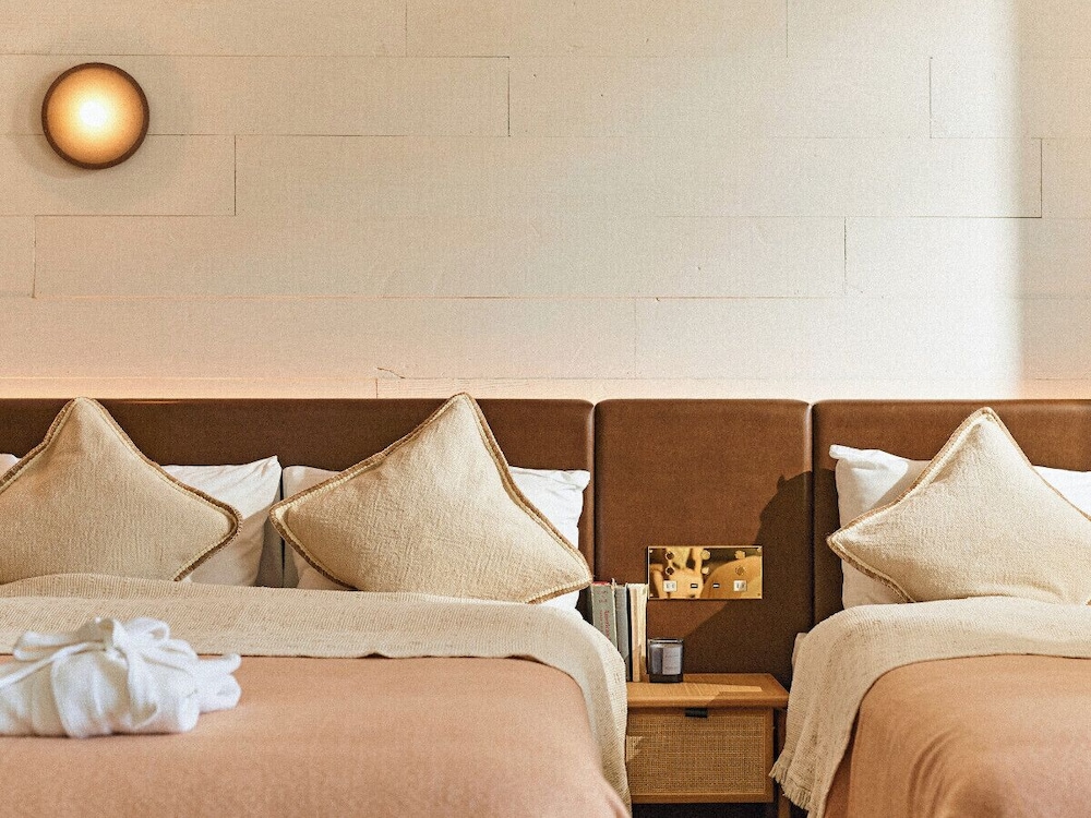 ラグジュアリー ペントハウス 客室1 | WEEKEND HOUSE