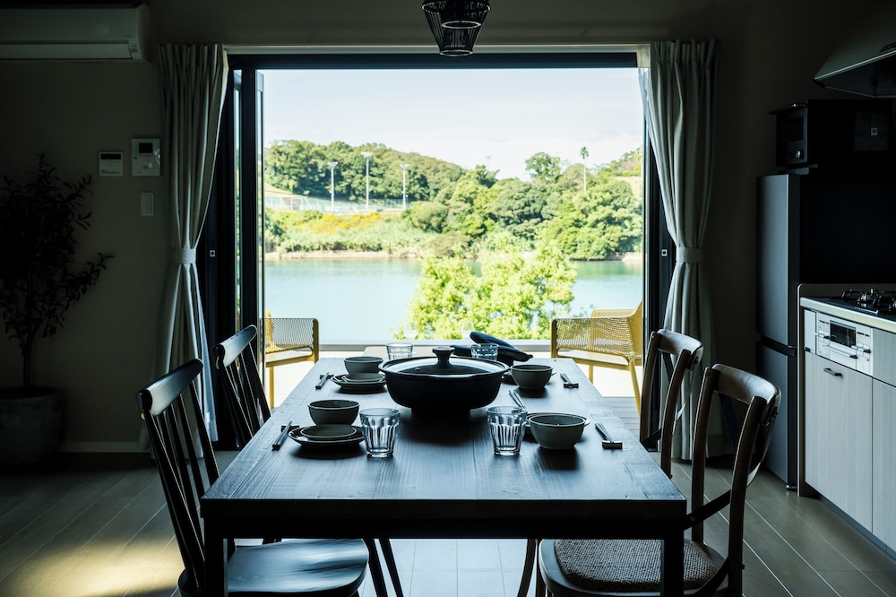 レストラン1 | Seaside Villa N+