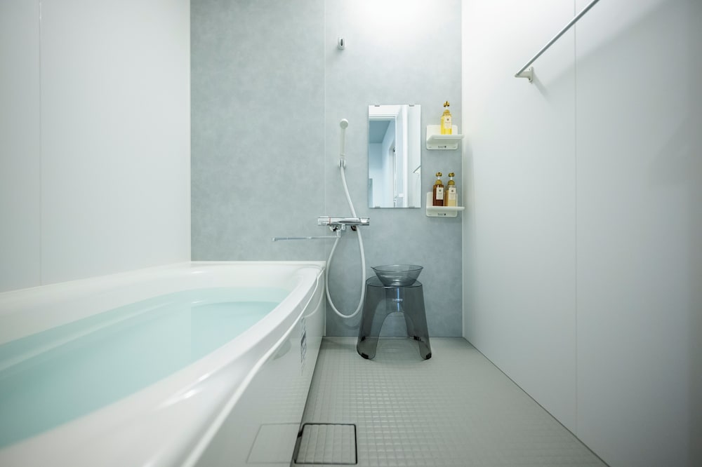 コンフォート ヴィラ 2 ベッドルーム シービュー バスルーム2 | Seaside Villa N+