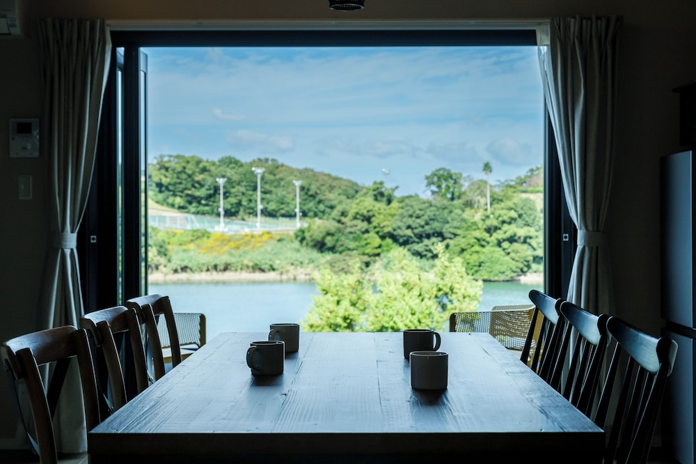 コンフォート ヴィラ 2 ベッドルーム シービュー レストラン2 | Seaside Villa N+