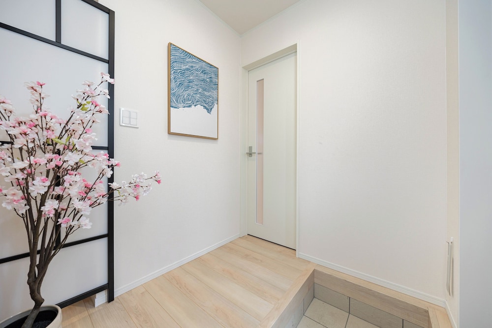 スーペリア ヴィラ バルコニー シティビュー 客室16 | Villa Gotemba Holidays