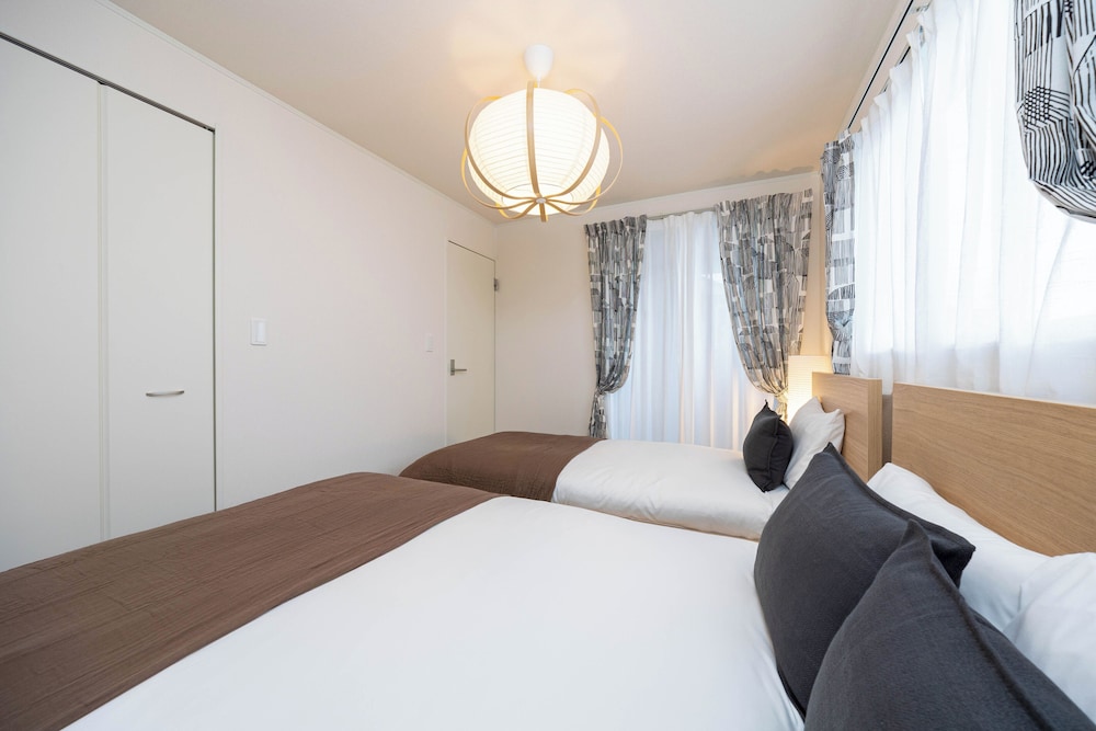 スーペリア ヴィラ バルコニー シティビュー 客室4 | Villa Gotemba Holidays