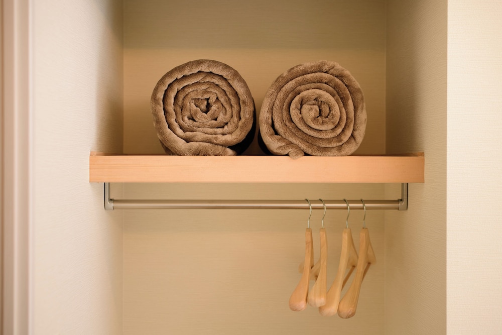 デザイン ヴィラ 3 ベッドルーム 客室4 | 四季の彩 箱根彫刻の森