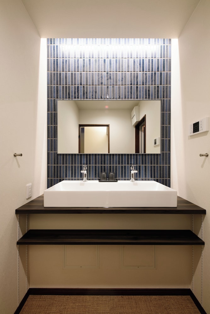 デザイン ヴィラ 3 ベッドルーム バスルーム4 | 四季の彩 箱根彫刻の森