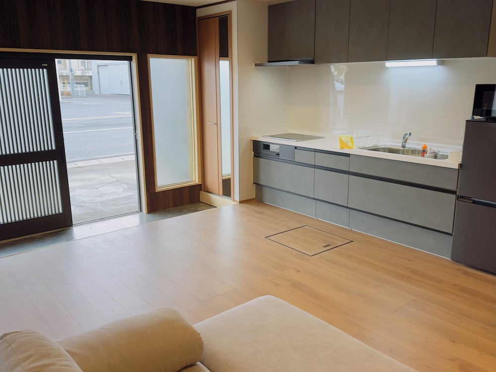 ファミリー ハウス 3 ベッドルーム 禁煙 キッチン 専用キッチン0 | HU1 The Old Futon Shop