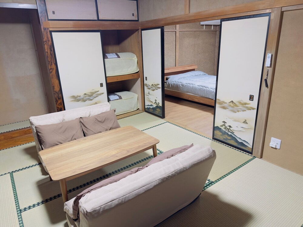 ファミリー ハウス 3 ベッドルーム 禁煙 キッチン 客室5 | HU1 The Old Futon Shop