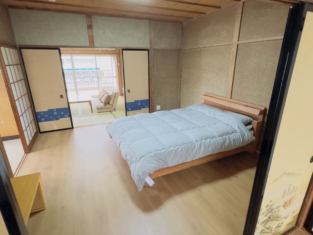 ファミリー ハウス 3 ベッドルーム 禁煙 キッチン 客室1 | HU1 The Old Futon Shop