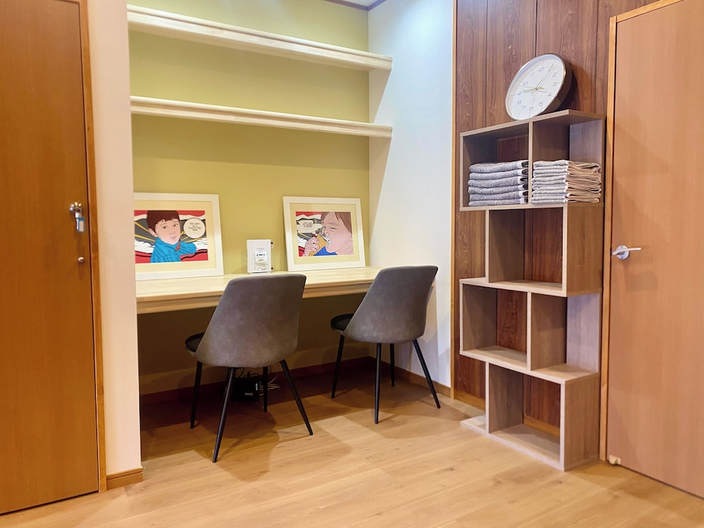 ファミリー ハウス 3 ベッドルーム 禁煙 キッチン 内装1 | HU1 The Old Futon Shop