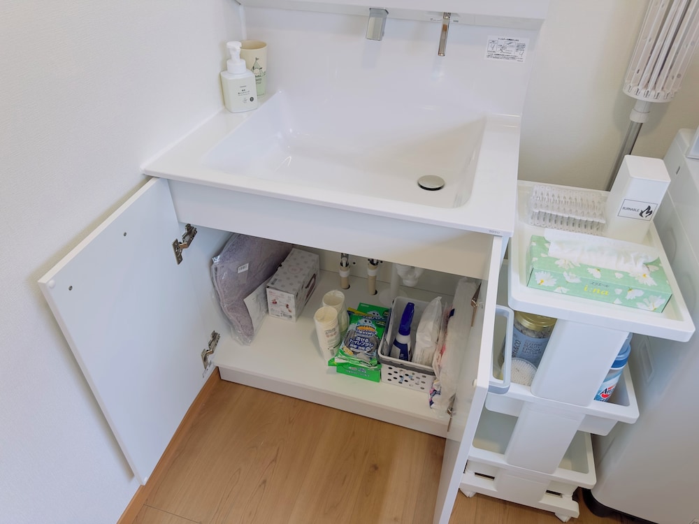 ファミリー ハウス 3 ベッドルーム 禁煙 キッチン バスルーム2 | HU1 The Old Futon Shop