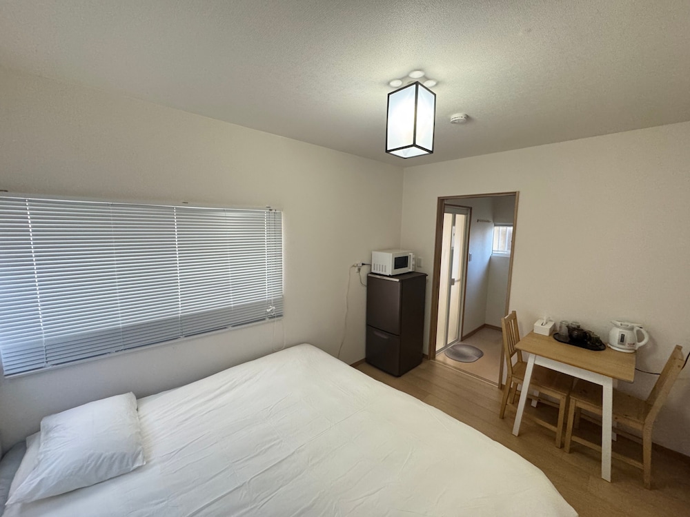 クラシック ダブルルーム 禁煙 客室5 | IPPAKU 一泊