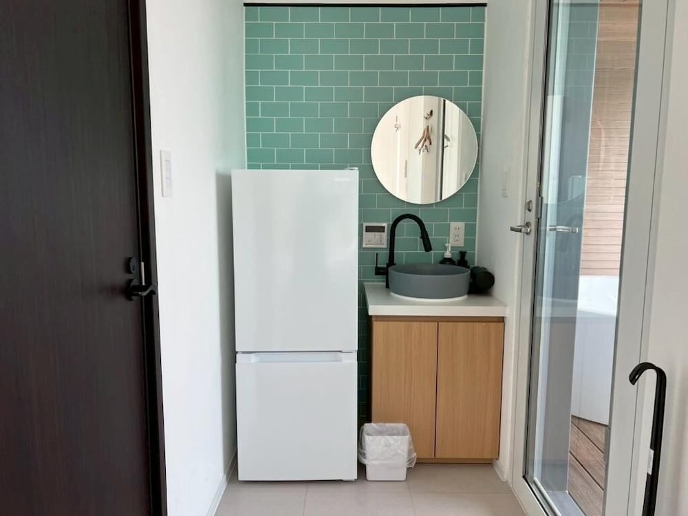 海眺望 露天ホットタブ付トレーラーN02/シングル*2 (禁煙) 客室5 | THOUSAND　GARDEN　TARUMIZU