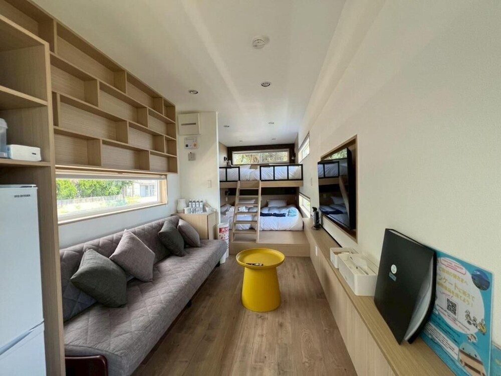 海眺望 トレーラーS02/シングル*4 (禁煙) 客室7 | THOUSAND　GARDEN　TARUMIZU