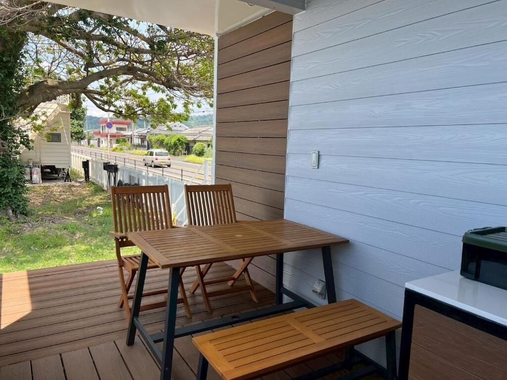 海眺望 トレーラーS02/シングル*4 (禁煙) 客室1 | THOUSAND　GARDEN　TARUMIZU