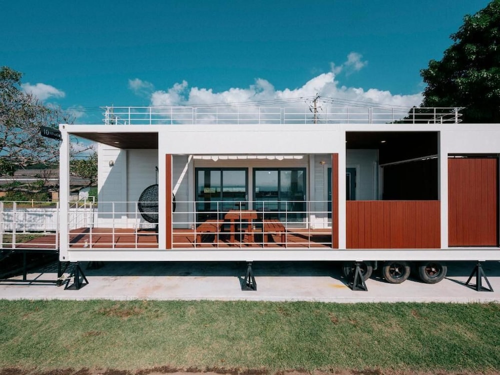 海眺望 露天風呂付トレーラーS01/シングル*4 (禁煙) | THOUSAND　GARDEN　TARUMIZU