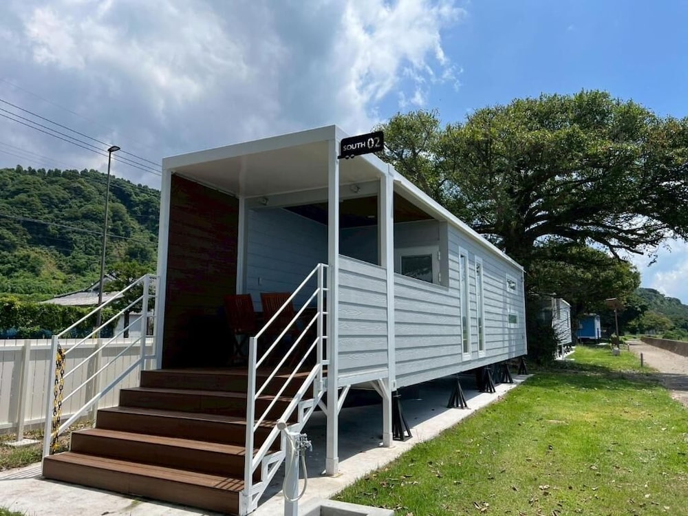 海眺望 トレーラーS02/シングル*4 (禁煙) | THOUSAND　GARDEN　TARUMIZU