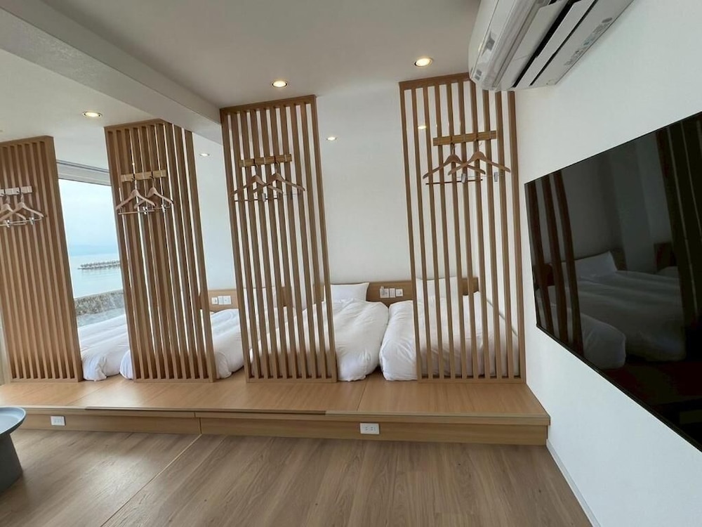 海眺望 半露天風呂付トレーラーN05/シングル*4 (禁煙) 客室4 | THOUSAND　GARDEN　TARUMIZU