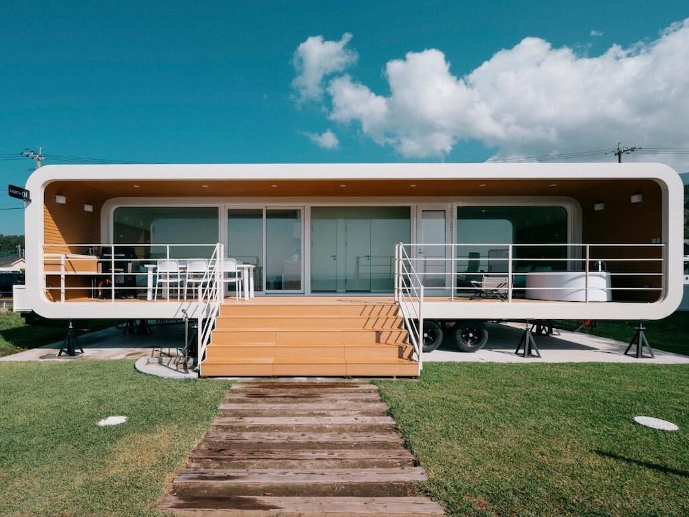 海眺望 露天ホットタブ付トレーラーN01/キング*2 (禁煙) | THOUSAND　GARDEN　TARUMIZU