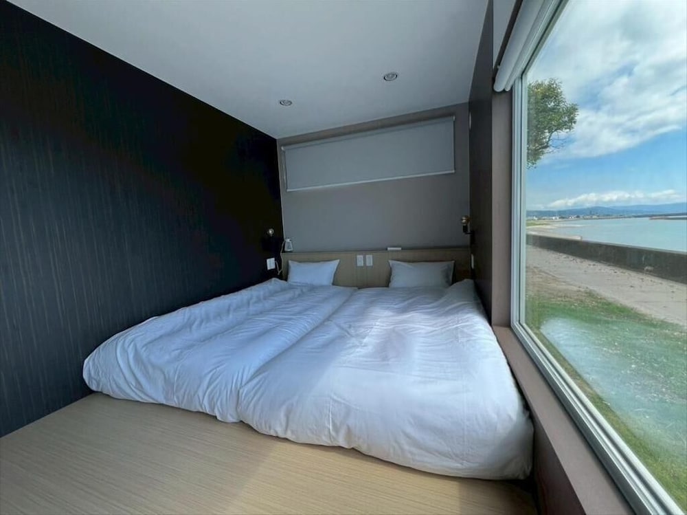 海眺望 トレーラーS03/シングル*2 (禁煙) 客室2 | THOUSAND　GARDEN　TARUMIZU