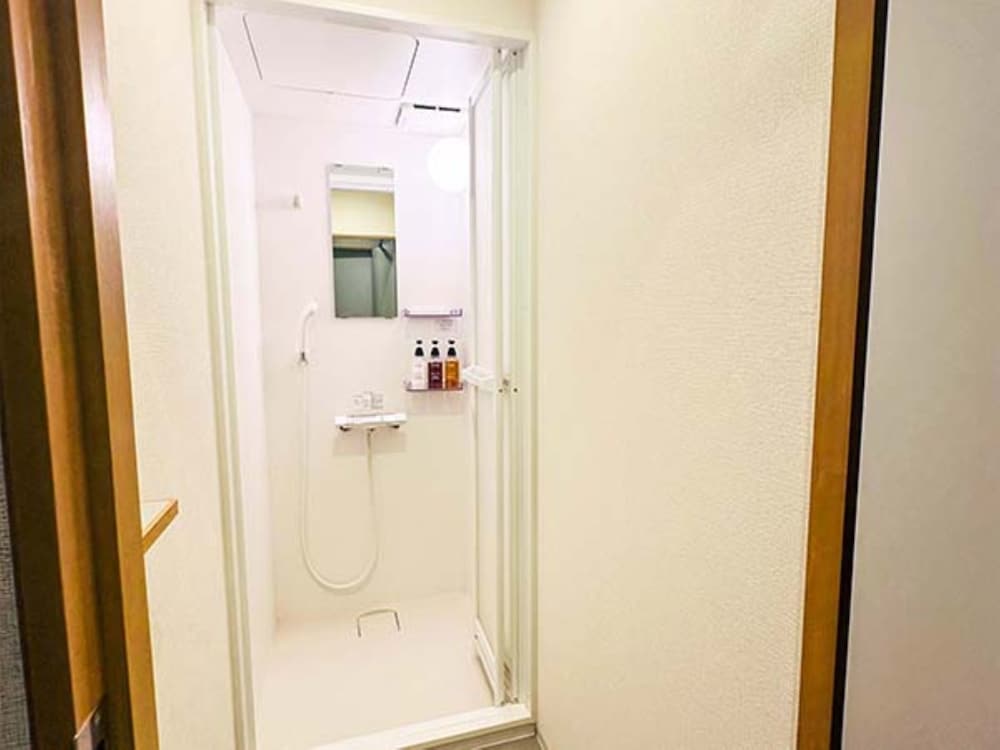 共用バスルーム1 | リブマックスホステルズ東京上野