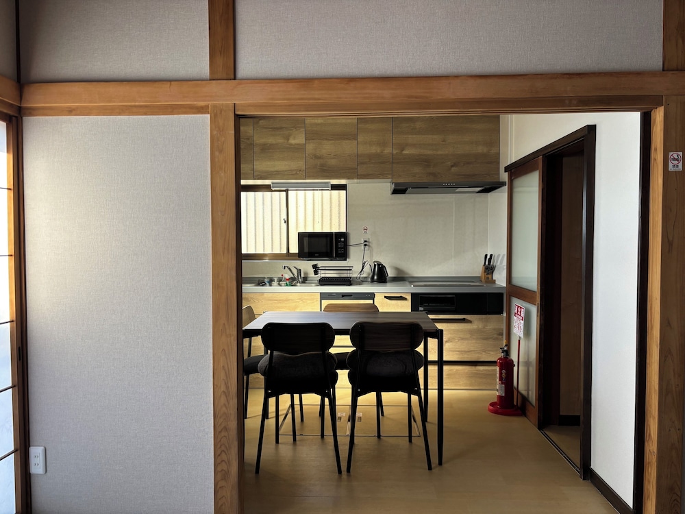 ファミリー ハウス 4 ベッドルーム 禁煙 シティビュー 専用キッチン0 | だるまホーム高崎 HU2