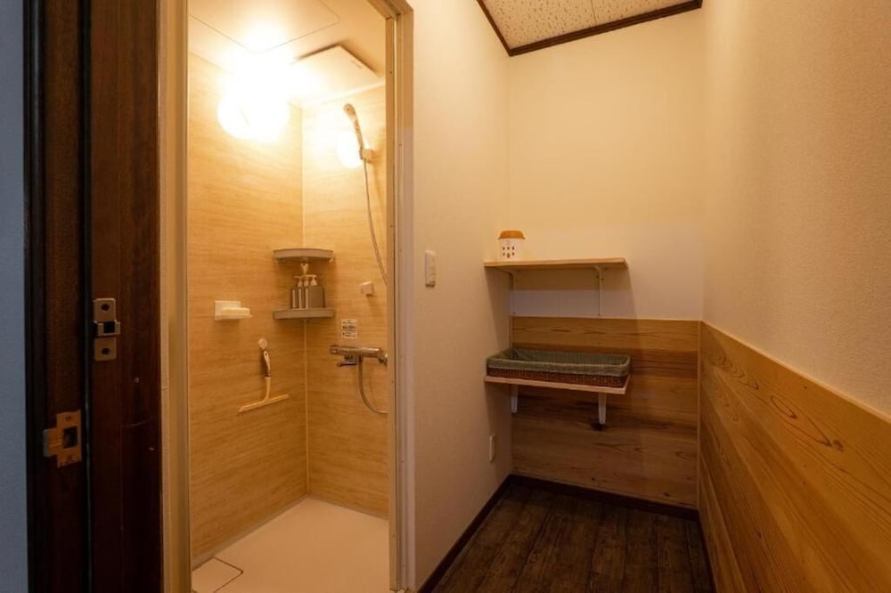 ツインルーム バスルーム0 | Lake&Mountain Hamamatsui inn