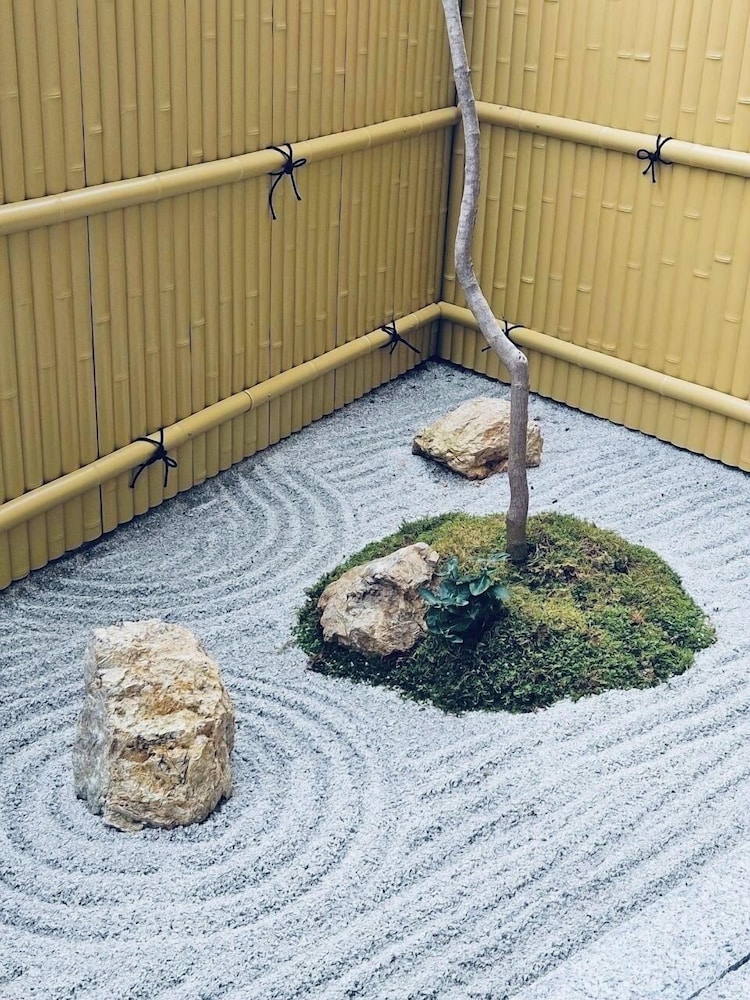 プレミアム ルーム マウンテンビュー ガーデン ビュー1 | Mulan Stay 松尾大社