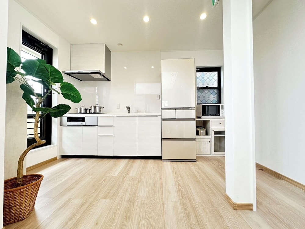 プレミアム ルーム マウンテンビュー 専用キッチン0 | Mulan Stay 松尾大社