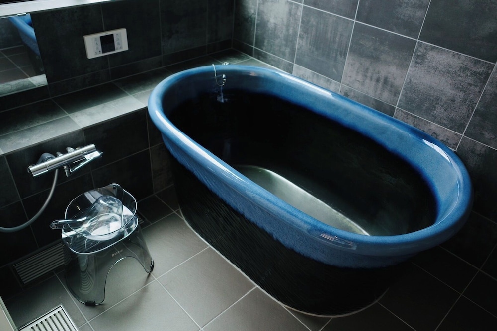 プレミアム ルーム マウンテンビュー バスルーム4 | Mulan Stay 松尾大社