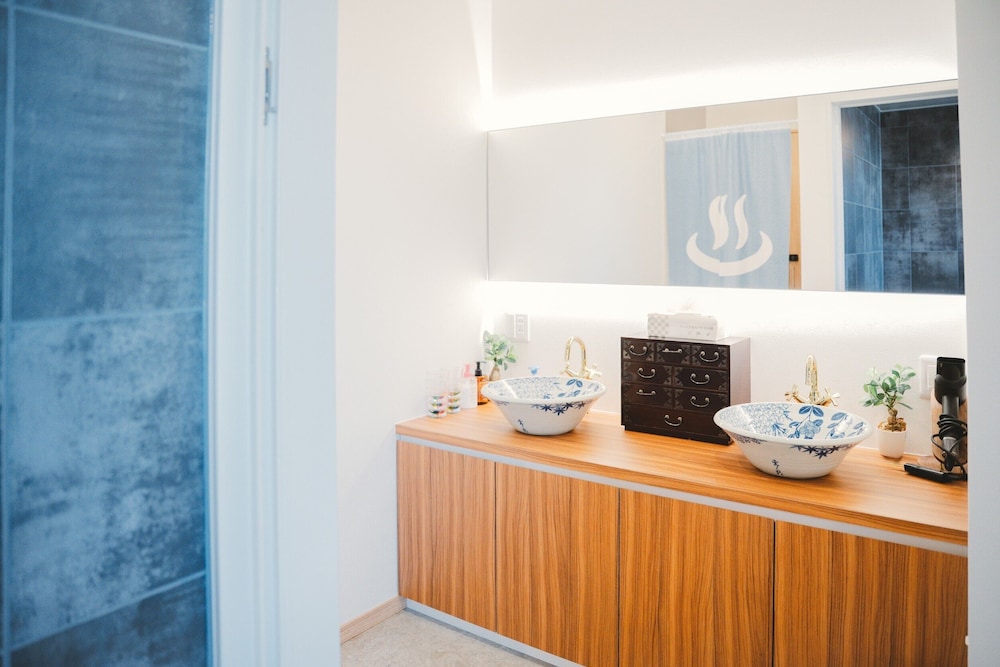 プレミアム ルーム マウンテンビュー バスルーム0 | Mulan Stay 松尾大社