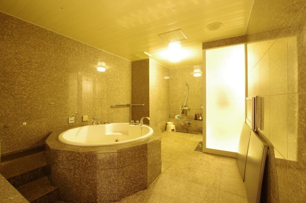 プレミアム ダブルルーム 喫煙可 バスルーム0 | ブルーホテル シュープリーム - 大人限定