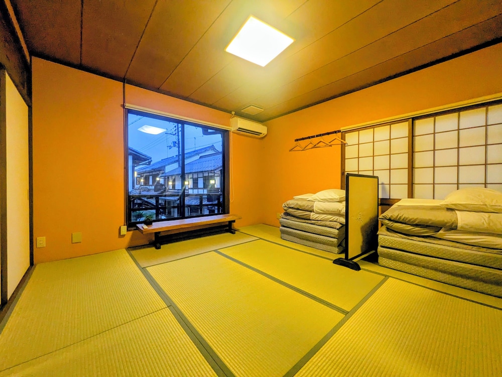 エコノミー トリプルルーム | ゲストハウスミカタ