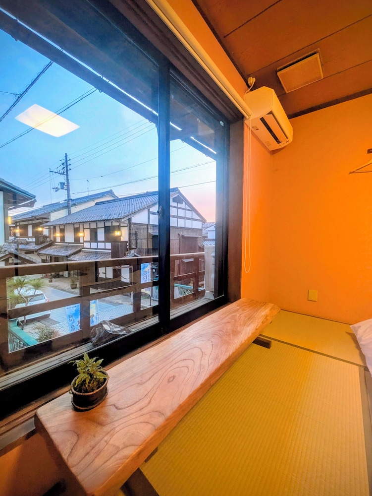 エコノミー トリプルルーム 内装1 | ゲストハウスミカタ