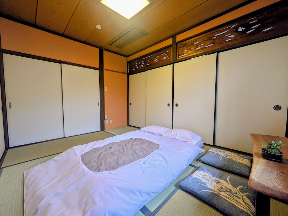 エコノミー ダブルルーム | ゲストハウスミカタ