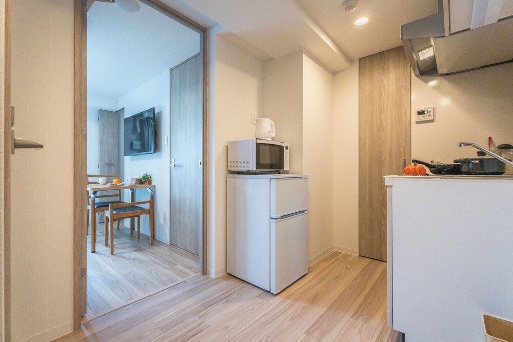 スタンダード ダブルルーム バルコニー 専用キッチン0 | エスリードホテル難波イースト