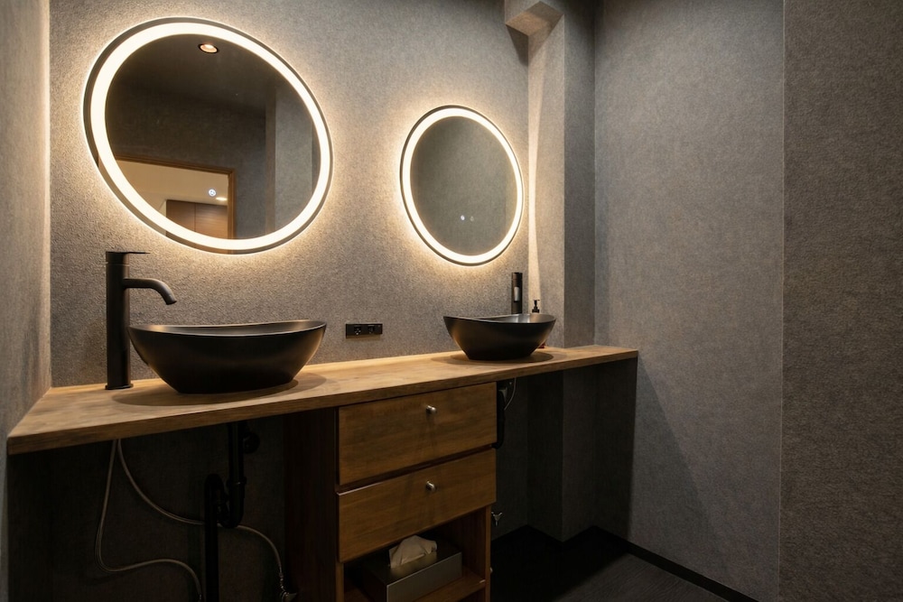 ラグジュアリー ヴィラ バスルーム2 | KISEN KOBE EKIMAE