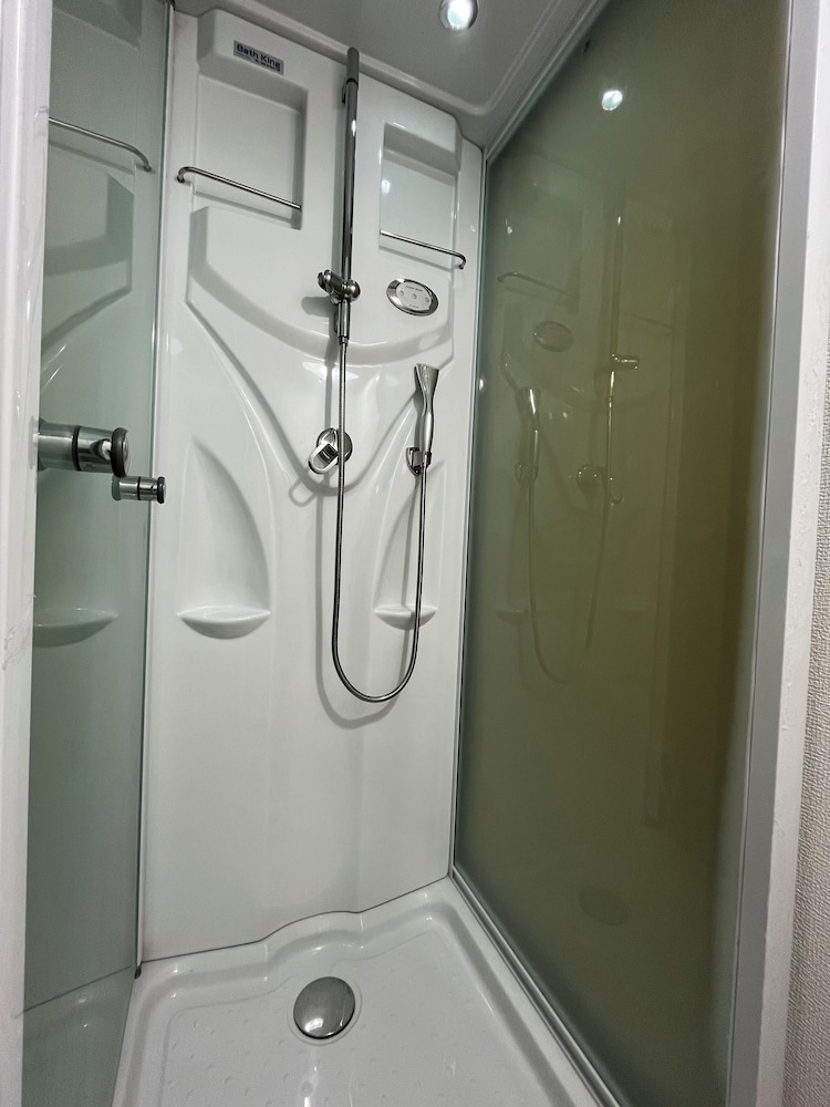 ベーシック 4 人部屋 共用バスルーム0 | Tengcle Stay