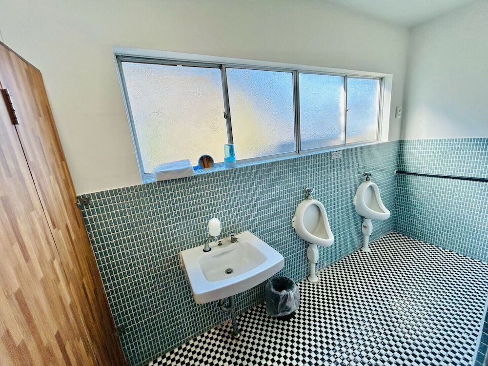 ファミリー ヴィラ シービュー ビーチサイド バスルーム1 | 隠れ家Resort 海風