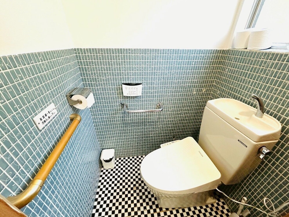 ファミリー ヴィラ シービュー ビーチサイド バスルーム0 | 隠れ家Resort 海風