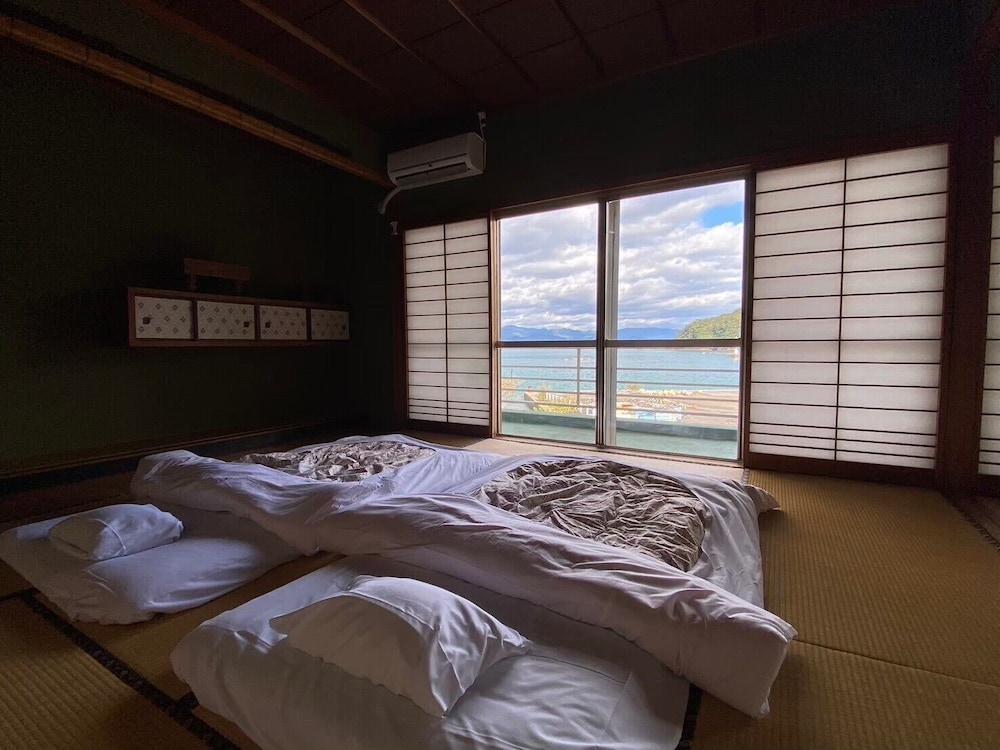 ファミリー ヴィラ シービュー ビーチサイド 客室1 | 隠れ家Resort 海風