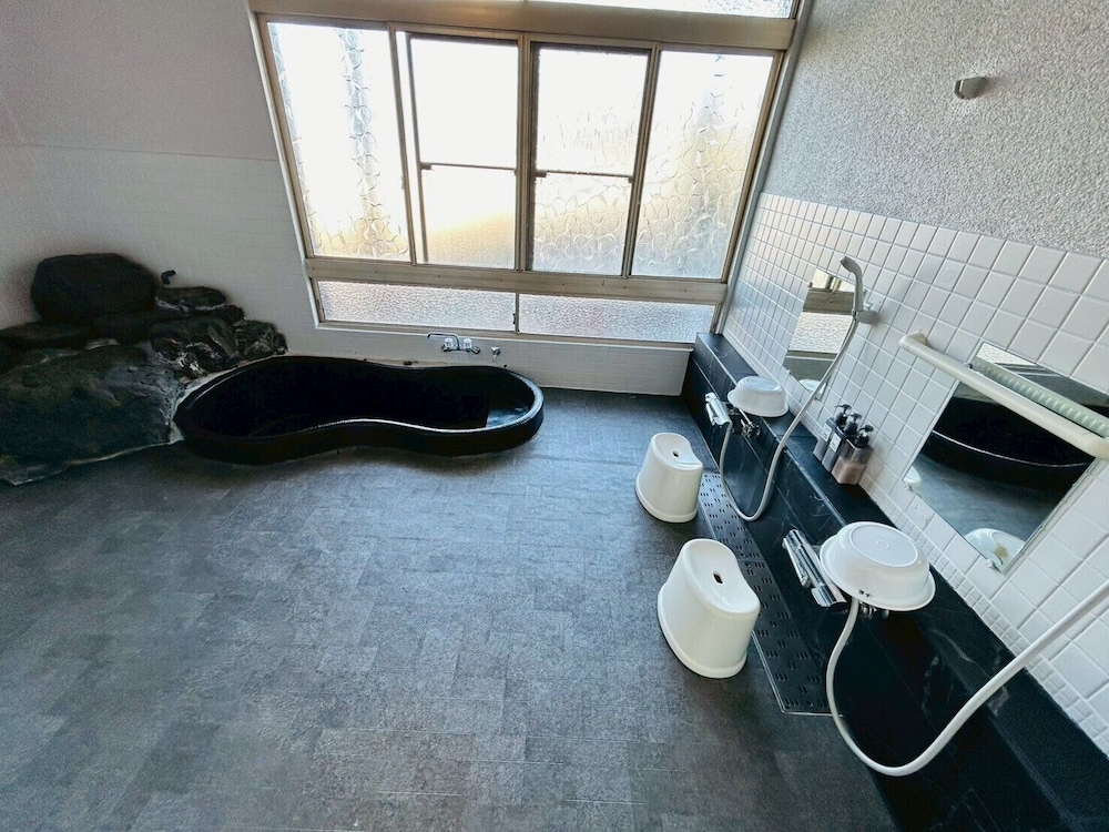 ファミリー ヴィラ シービュー ビーチサイド バスルーム3 | 隠れ家Resort 海風