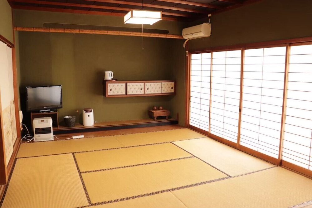 ファミリー ヴィラ シービュー ビーチサイド 内装1 | 隠れ家Resort 海風