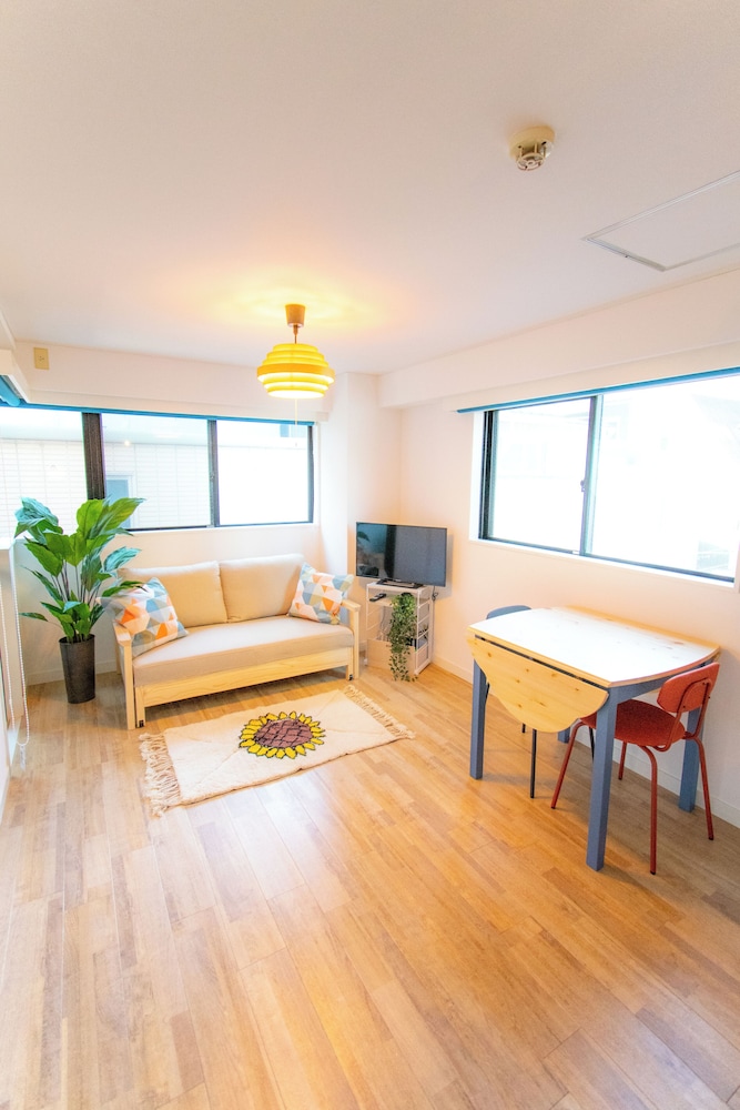 客室1 | 小林ビルディング 302