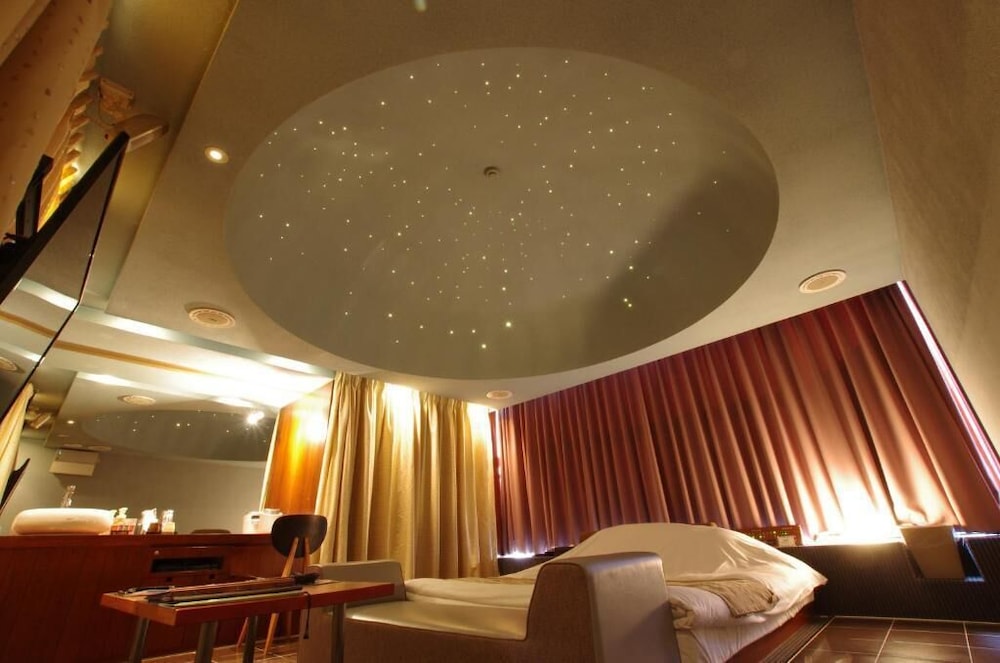 デラックス ダブルルーム 喫煙可 ラナイ | ブルーホテル 凪 - 大人限定