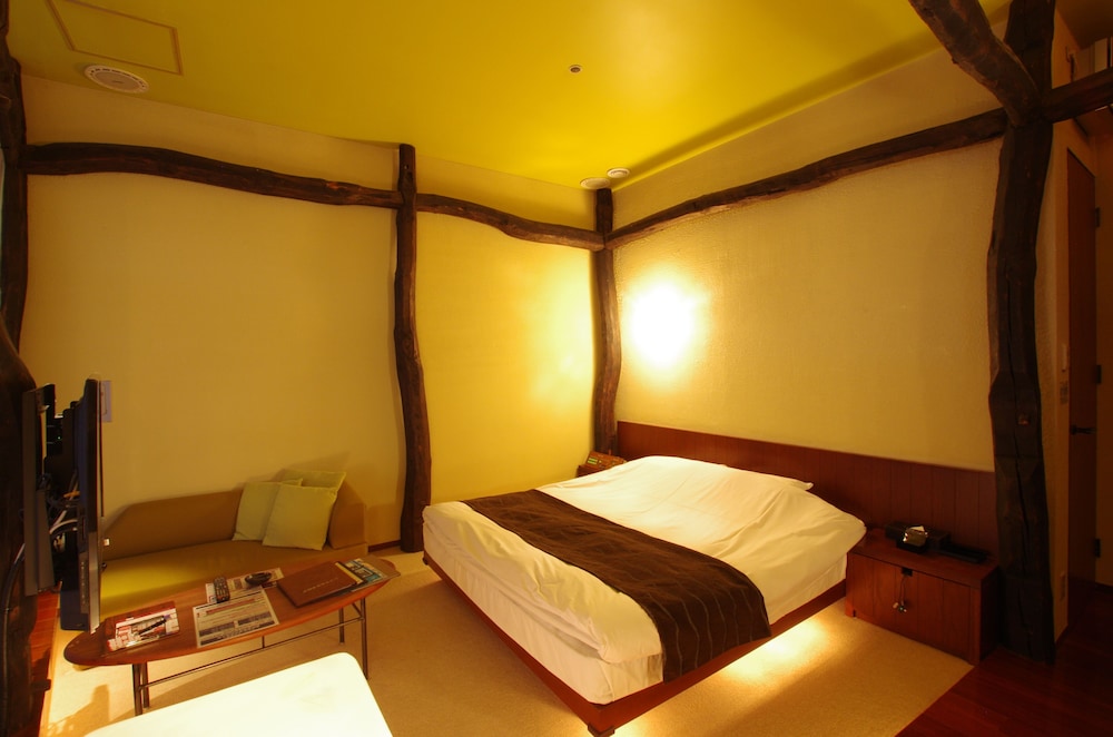 デラックス ダブルルーム 禁煙 ラナイ 客室2 | ブルーホテル 凪 - 大人限定