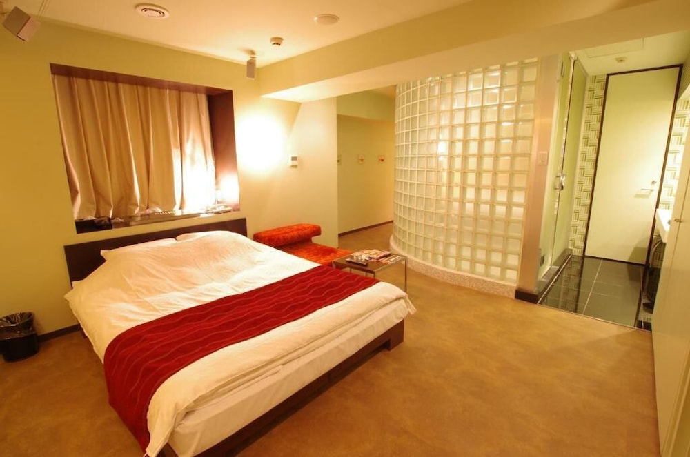 デラックス ダブルルーム 喫煙可 客室2 | ブルーホテル オクタ - 大人限定