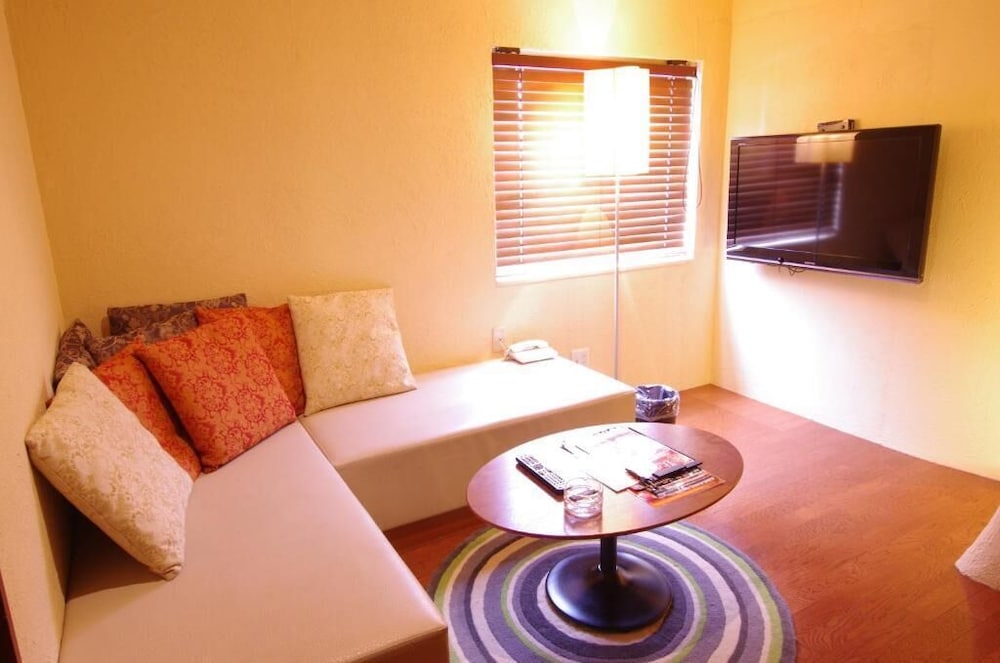 スーペリア ダブルルーム 喫煙可 リビング エリア0 | ブルーホテル オクタ - 大人限定